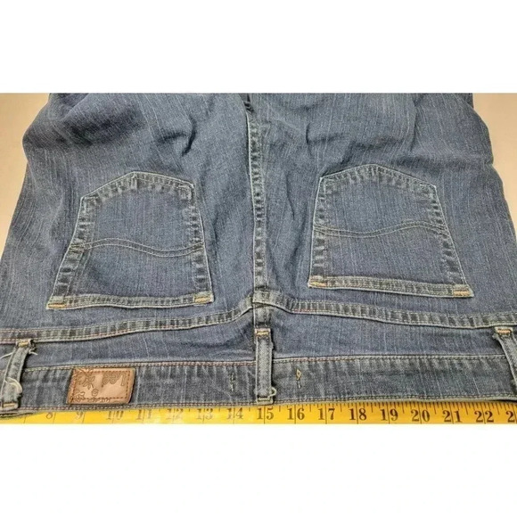 LEE STRAIGHT LEG BLUE JEANS SIZE 16 LONG, INSEAM 33" - Picture 5 of 5